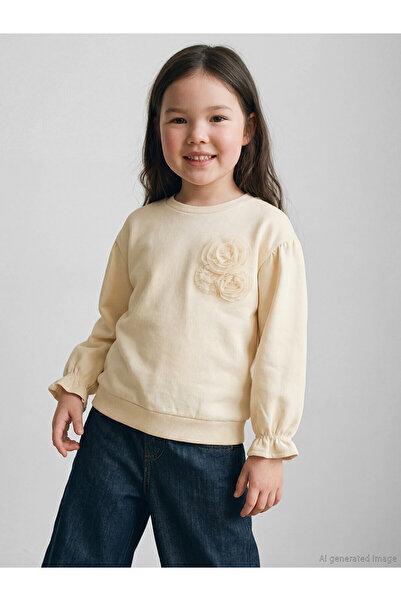 LC Waikiki Nevavm Farklı Renkler Oval Collar Floral Appliqué Girls' Sweatshirt