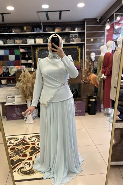 HÜMEYRA BUTİK Asymmetrical Stone Embellished Front Dress