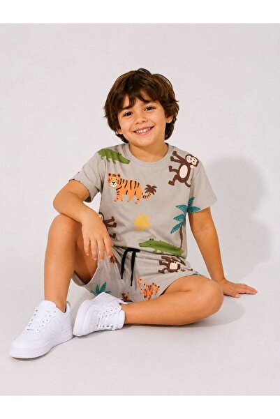 MODEL Erkek Çocuk Desenli Şort T-Shirt Yazlık Takım