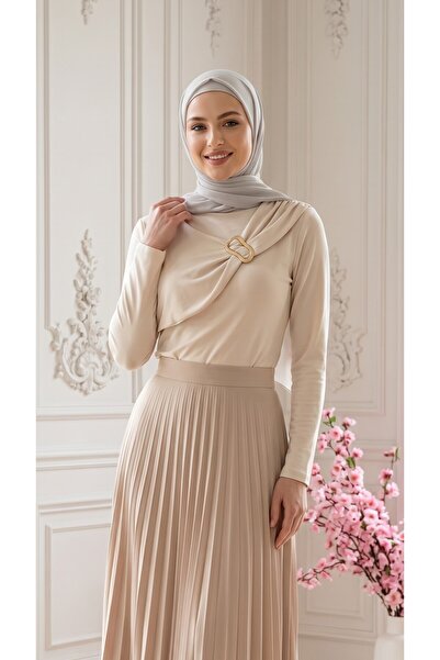 3B Stil Women's Buckle Collar Sandy Long Sleeve Blouse
