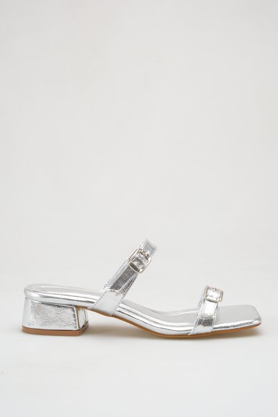 CalzatureM Silver Metallic Buckle Two-Strap Square Toe Mid-Heel Stylish Slippers