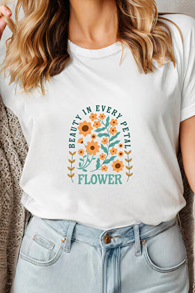 Sarah's Boutique Women's T-shirt – 100% cotton – Beauty Petal