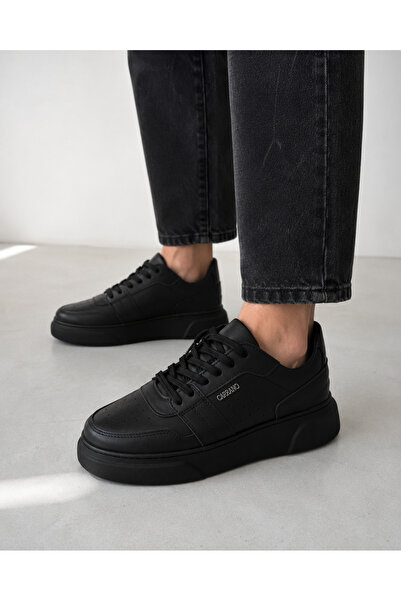 Erkek siyah sneaker ayakkabı