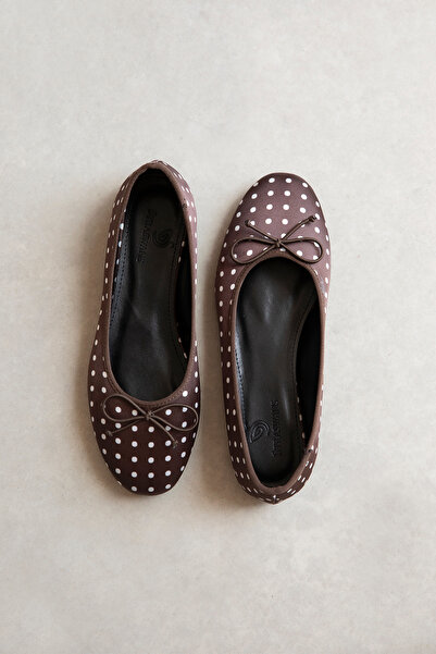 wolk shoes Lily Women's Bow Detail Leather Ballerinas