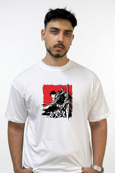 Anetos تي شيرت أبيض كبير الحجم مطبوع بتصميم Guts Berserk_9