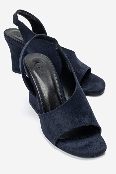 LuviShoes حذاء نسائي بكعب عريض من الجلد السويدي باللون الأزرق الداكن من ZYRA