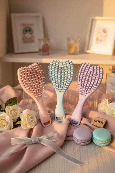 Miniso Lisanslı Mini Kabuk Şekilli Saç Fırçası – Taşınabilir 12,9 Cm