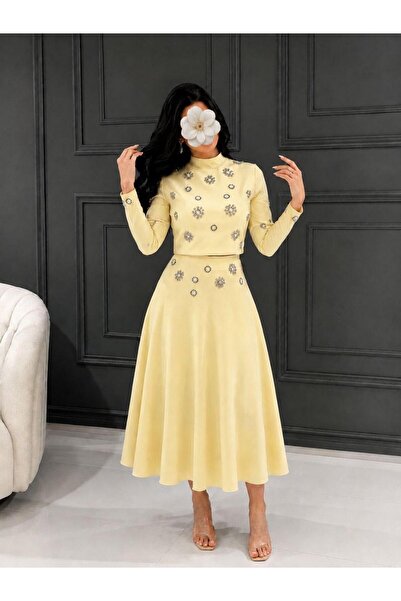 Marwan style Embroidered Midi Set with Stylish Cloche Skirt