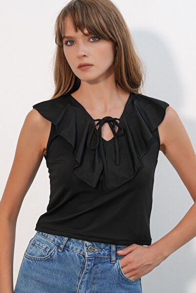 Hiccup Bdart Women's Plain Knitted Tie-Up Short Blouse