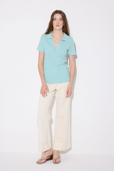 Gusto Tricou tip camisolă cu guler polo - Turcoaz