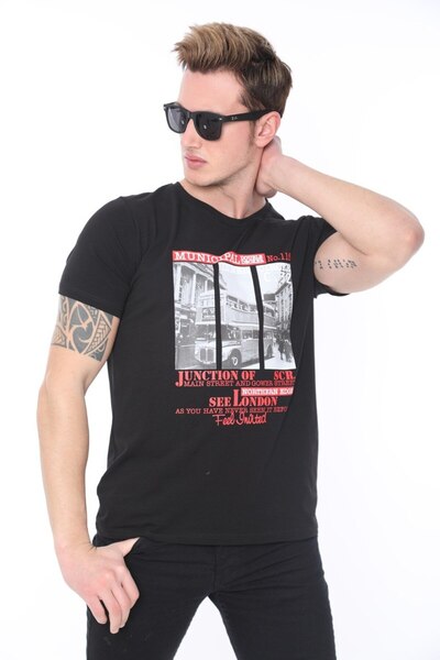 SOCCER Men's Black T-shirt