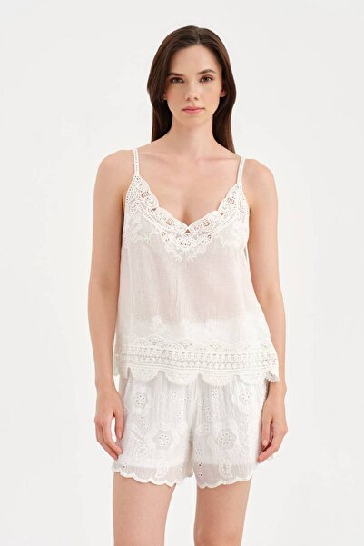 tw3 Women's Blouse with Complete Embroidery Detail and Strap Design