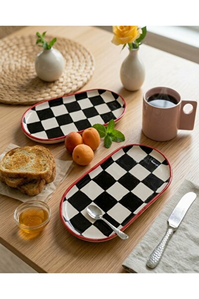 Me Gusta Home Checkered Set of 2 Ceramic Handmade Plates