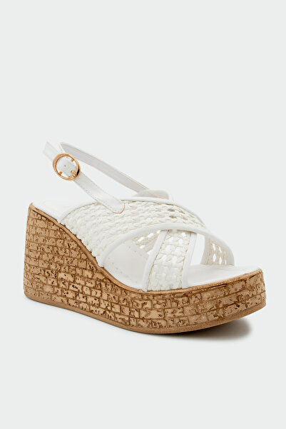 LAMİNTA Grove Cross Detailed Platform Women's White Sandals