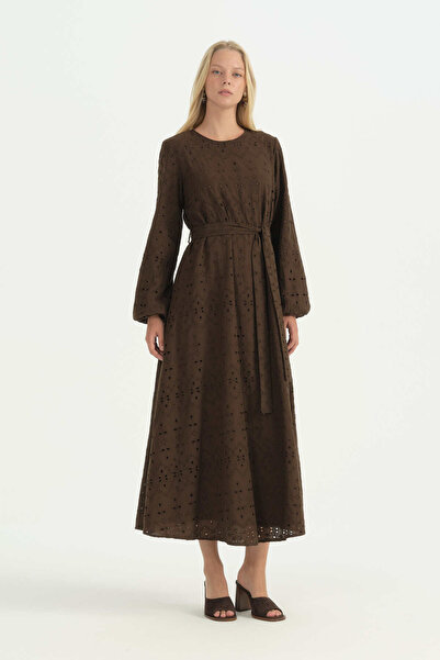 Nihan Belted Embroidered Dress - Brown