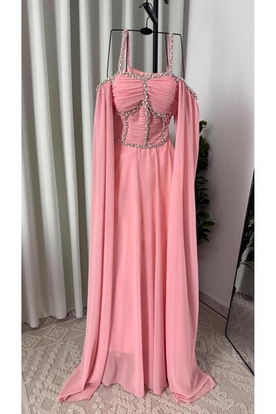 ALTOBAD Luxurious golden evening dress adorned with crystals and beads