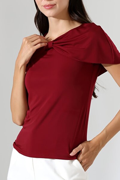 Sabr Women's Sandy Cape Detailed Short Sleeve Blouse