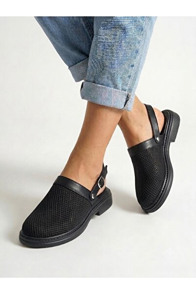 Yula Fashion Shoes يمكن استخدام الصنادل الصيفية الشبكية النسائية كنعال.