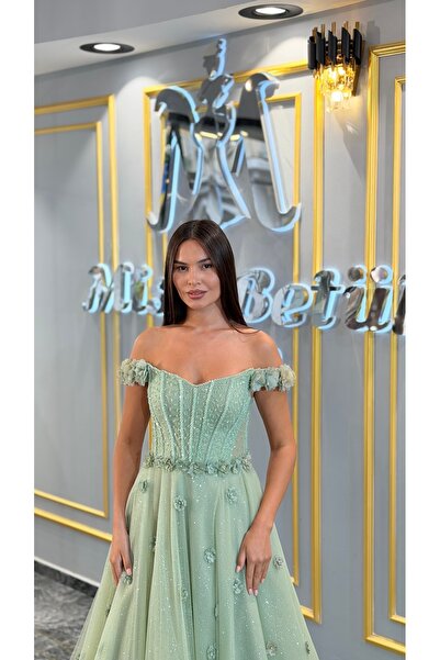 MissBetül Straplez Çiçek Detaylı Prenses Abiye Nişan Elbisesi
