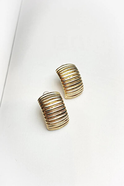 roshel Wavy Design Gold Color Earrings