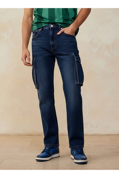 DNM Men Regular Fit Mid-Rise Cargo Jeans