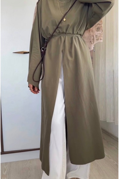 Bahar Altundemir Poplin Kumaş Hakim Yaka Oversize Yırtmaçlı Uzun Abaya Tunik