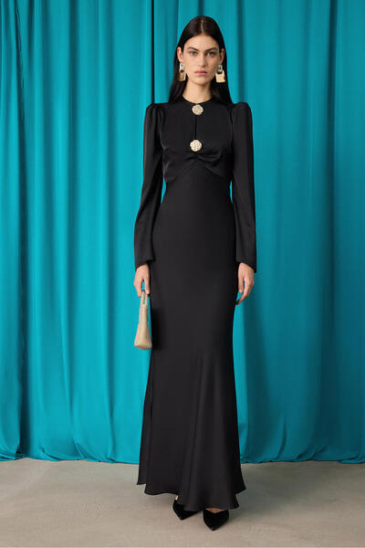 Touché Privé Dress with Gold Button Detail