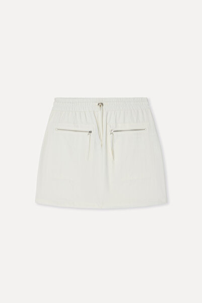 Mudo Women's Ecru Relax Fit Mini Skirt