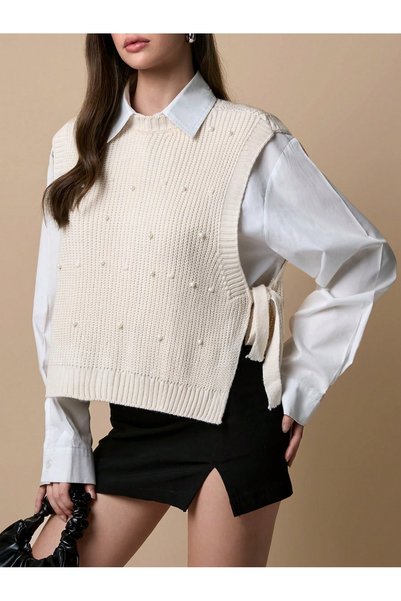 TRAFFOO CLUB Women's Pearl Detailed Side Tie Crop Knit Sweater