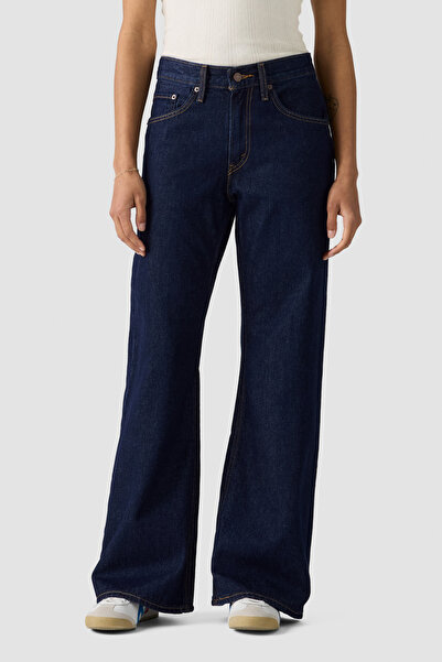 Levi's Women's Loose Boot Shaded View Dark Indigo Jean
