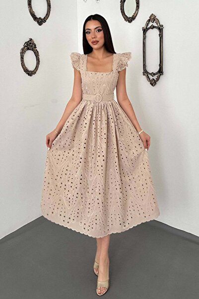 Clothes Fast فستان نسائي بيج مطرز بياقة مربعة وأكمام مكشكشة وحزام بطول متوسط