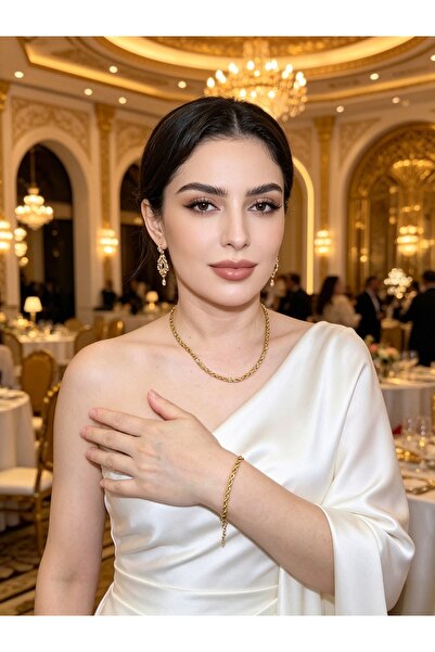 Noon Noora Classic and simple necklace, PVD plated 18K gold stainless steel n...