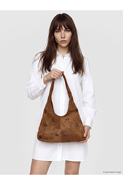 LC Waikiki Rmz Gi̇yi̇m Farkiyla Floral Embroidered Suede Women's Shoulder Bag...