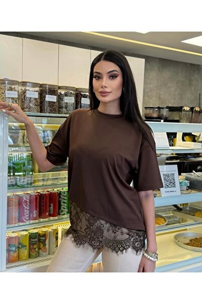 Guapo Oversized μπλούζα με δαντέλα στο τελείωμα. 'Ανετη εφαρμογή και κομψό σχ...