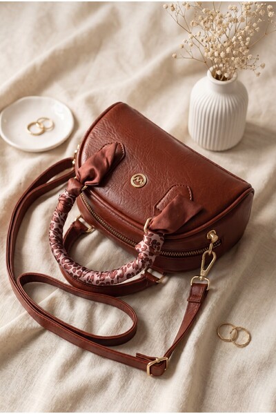 Modamorfo Scarf Detailed Zippered Long Strap Bag - Burgundy