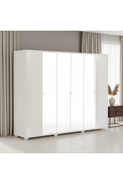 Roots Furniture خزانة ملابس مزينة بالمجوهرات