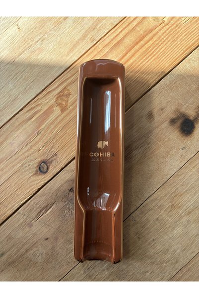 Cohiba Puro Seramik Küllük tek oluklu Ölçüler 17cm boy 4 cm en Evinizde bahçenizde iş yerinizde şıklıkla konumlandırabileceğiniz harika tasarım Tüm puro boyları için uygundur.