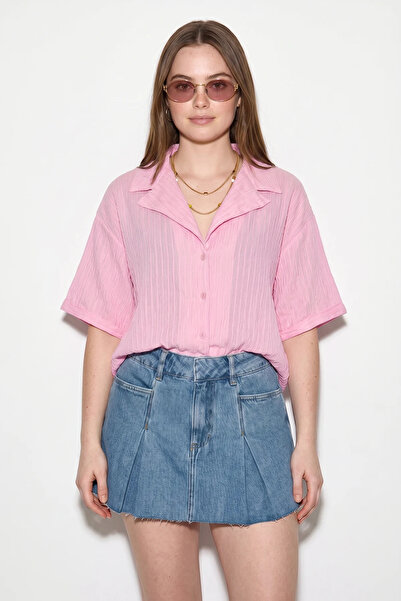 Efnaz style Women's Open Collar Self-Striped Oversize Short Sleeve Candy Pink...