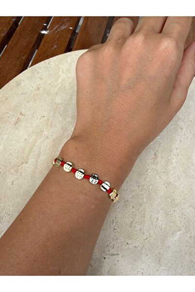 nesdesignn Gold Ezme Flake Red Thread Bracelet