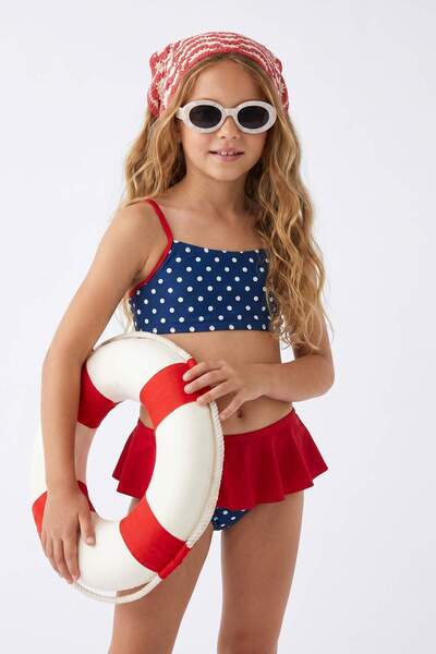 TRENDYOLKIDS Тъмносин комплект бикини за момичета с презрамки TKDSS26BT00001