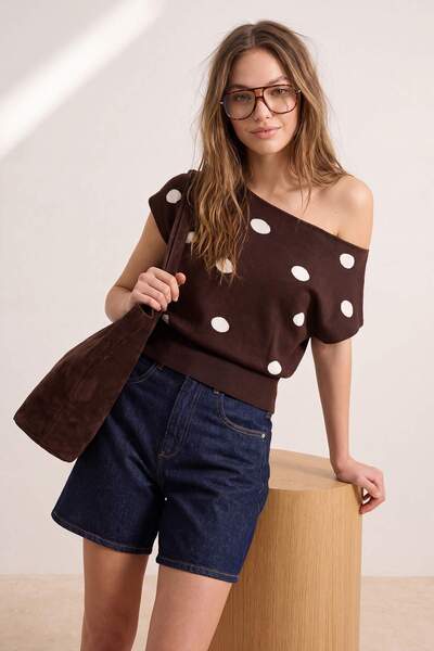 Trendyol kolekcija Smeđa bluza od pletiva sa polka tačkama, specijalna letnja...