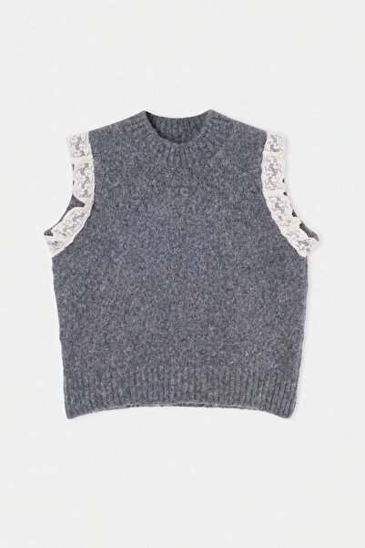 Trendyol Collection Anthracite Soft Textured Thick Lace Detailed Knitwear Swe...