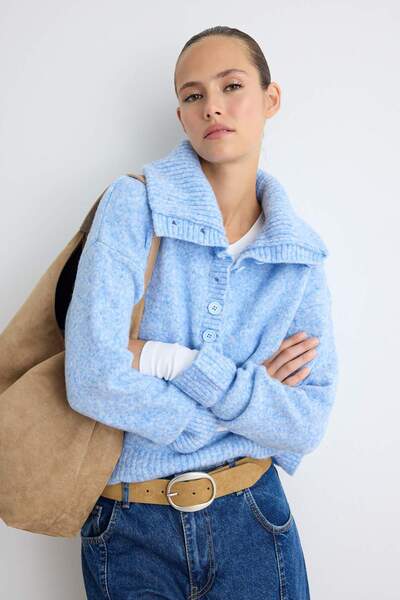Trendyol Collection Wardrobe Essentials Light Blue Soft Textured Special Yarn...