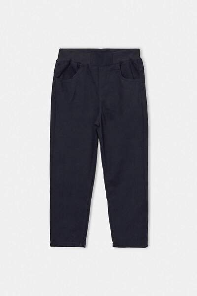 TRENDYOLKIDS Mornarsko plave jednobojne tkane pantalone za dečake TKDAW27PL00009