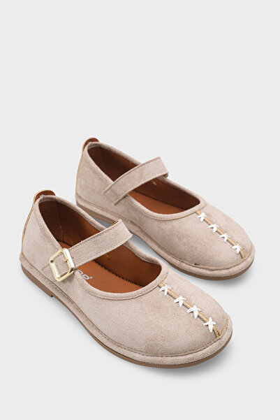 Capone Outfitters Μπαλαρίνες Lauretta με περιτυλιγμένη πλευρά και αγκράφα