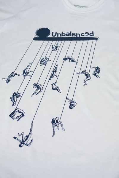 Tarrzzcom Unisex Unbalanced Puppet and Human Figure Printed Design T-Shirt 100% Cotton Crew Neck