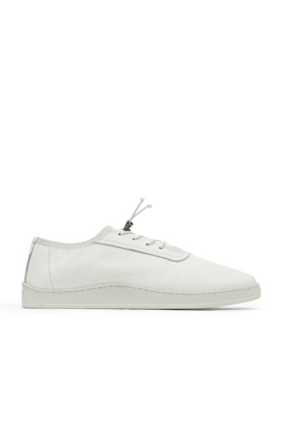 Bueno Shoes حذاء رياضي رجالي من الجلد باللون الأبيض سفاري 34ma12343