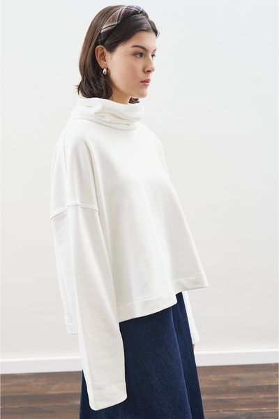Manuka High Collar Oversized Sweatshirt Ecru
