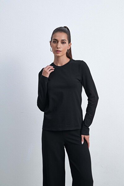 Livia بلوزة سادة بأكمام طويلة
