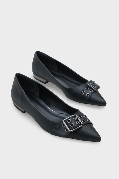 Capone Outfitters Krissie Остриести дамски балерини с къс ток и метални аксес...